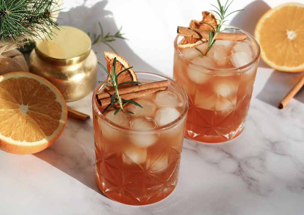Low-Carb Holiday Bourbon Cocktail Recipe